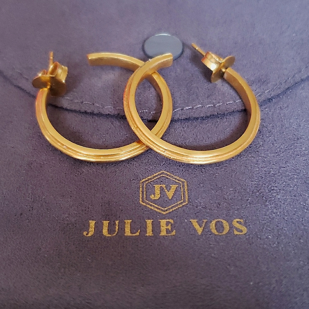Julie Vos gold hoops